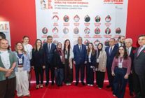 marble izmir 31 kez kapilarini acti