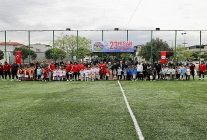 mendereste minik kramponlar sahaya cikti