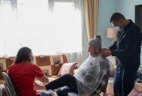 milas belediyesi berber ve kuaforluk hizmetine devam ediyor