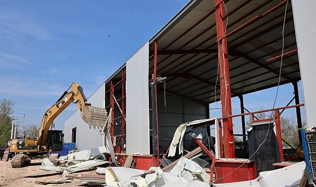 niluferde 2 gunde 4 yikim