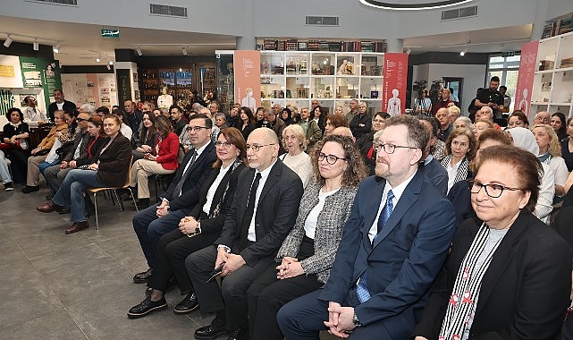 niluferden kansere farkindalik cagrisi bedenin sana fisildar onu duy