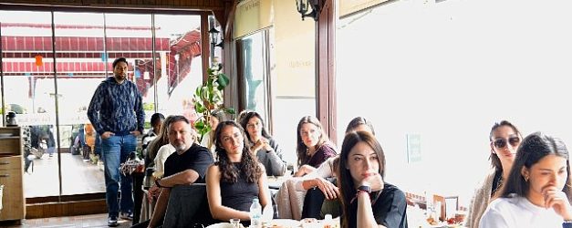 niluferin sultanlari golyazida bulustu