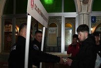 okul saldirisinda hayatini kaybeden ogretmen ve ogrenciler icin keciorendeki camilerde mevlit okutuldu