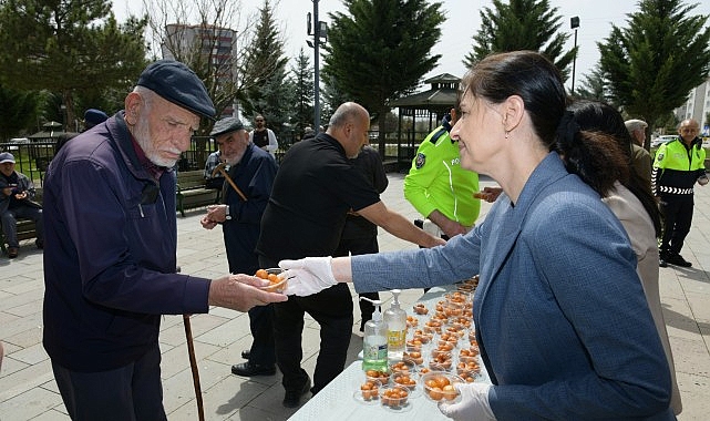 okul saldirisinda hayatini kaybedenler anildi