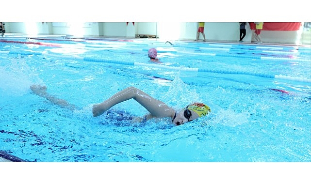 osmangazi belediyesinden 23 nisana ozel yuzme senligi