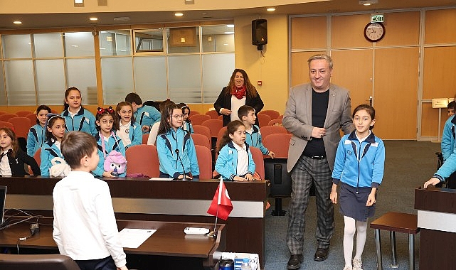 osmangazi belediyesinden cocuklara yerel yonetim bilinci