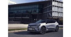 renaultda elektrikli ailenin ust segment temsilcisi scenic e tech elektrikli turkiyede