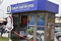 salihli belediyesi tarafindan hayata gecirilen turizm tanitim ofisi duzenlenen torenle hizmete acildi