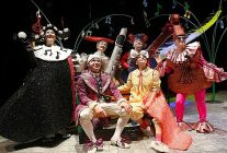 sehir tiyatrolari sesler ulkesi oyunuyla kibrista