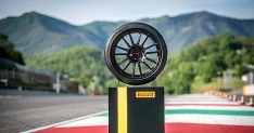 tyre reviewsa gore dunyanin en hizli lastigi pirelli p zero trofeo rs