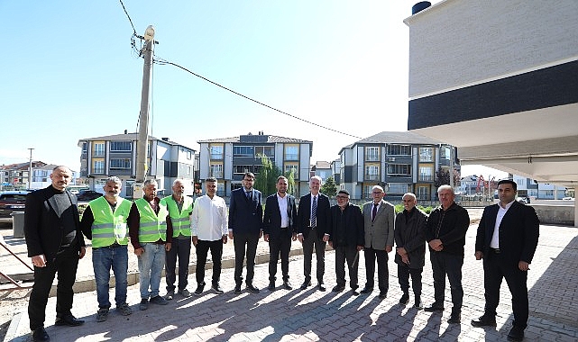 yeni mahallede 11 sokakta tretuvar calismasi suruyor