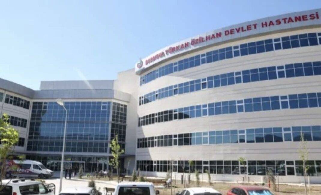 Bornova Türkan Özilhan Devlet Hastanesinde rapor skandalı! Bornova Türkan Özilhan Devlet Hastanesi'nde Başhekim Yardımcısı Uzm.Dr. D.A.'ya yurt