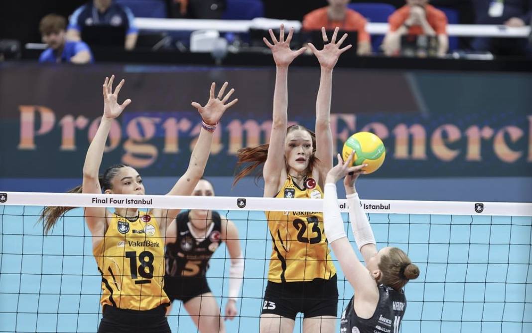 VakıfBank, 2026 CEV Zeren Group Şampiyonlar Ligi'nde Finale Yükseldi! 1 Goruntu 2.05.2026 22.14