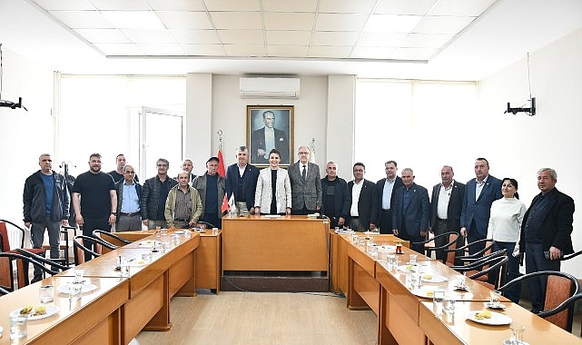 Malkara’da Muhtarlar Toplantısı: Başkan Nergiz Karaağaçlı Öztürk’ten Ortak Akıl Mesajı 1 malkarada muhtarlar toplantisi baskan nergiz karaagacli ozturkten ortak akil mesaji