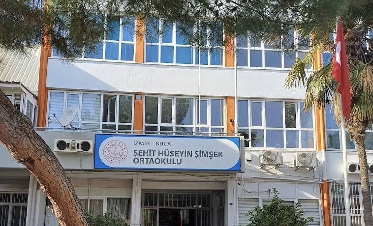 Buca’da Depreme Dayanıksız Ortaokulda Eğitime Devam Ediliyor! 1 Goruntu 10.06.2026 15.11