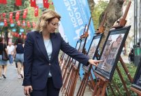 17 agustosun 27nci yilinda anlamli sergi