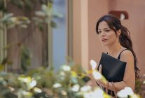28 agustosta sadece disneyta yayinlanacak hilal altinbilek ve serkan cayoglunu basrollerinde bulusturan ongoru filminin fragmani yayinlandi