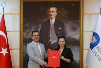 674 tarihi elmali yagli pehlivan guresleri icin is birligi protokolu imzalandi