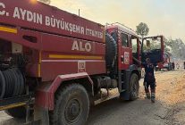 aydin buyuksehir belediyesi kuyucakta yangina mudahale ediyor