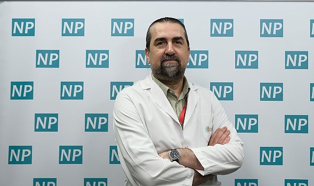 aynadaki kisi bile yabanci gelebiliyor