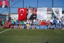 ayvalik belediye baskani mesut ergin sporun dostlugun ve kardesligin bir arada oldugu guzel bir turnuva olsun