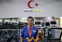 azmiyle basardi buyuksehirle hayaline kavustu
