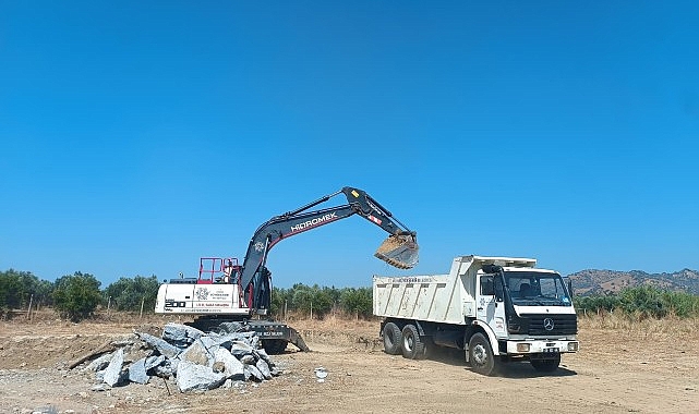 Başkan Çerçioğlu’nun ulaşım yatırımları 17 ilçenin tamamında eş zamanlı olarak devam ediyor 1 baskan cercioglunun ulasim yatirimlari 17 ilcenin tamaminda es zamanli olarak devam ediyor