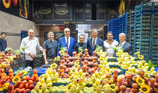 Başkan Tugay İzmir’in hal esnafıyla buluştu 1 baskan tugay izmirin hal esnafiyla bulustu