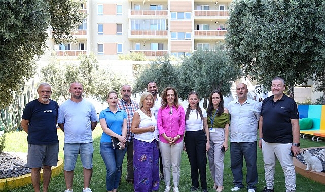 Başkan Ünsal’dan eğitim gönüllülerine teşekkür ziyareti 1 baskan unsaldan egitim gonullulerine tesekkur ziyareti