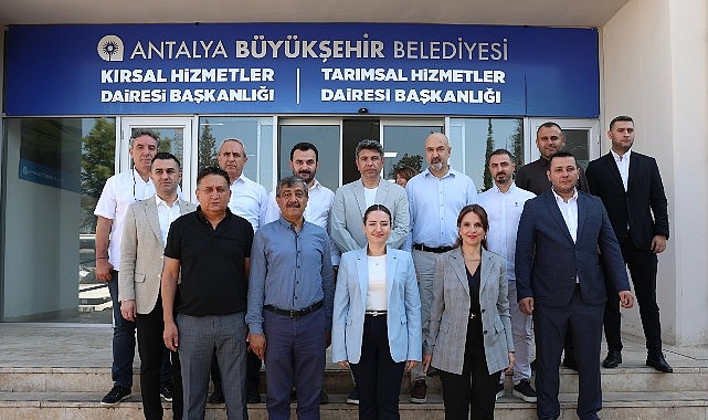 Başkan Vekili Büşra Özdemir’den aşevine ziyaret 1 baskan vekili busra ozdemirden asevine ziyaret