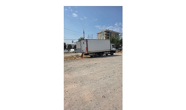 Bayraklı’da Kaçak Atık Dökümüne Suçüstü Müdahale 1 bayraklida kacak atik dokumune sucustu mudahale