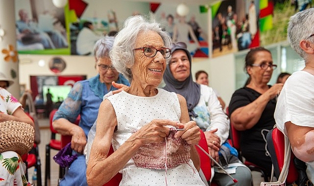 Bilge Çınarlar’da neşe dolu buluşma 1 bilge cinarlarda nese dolu bulusma