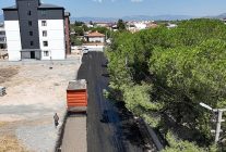 burhaniyede 12 ayri mahallede yol seferberligi