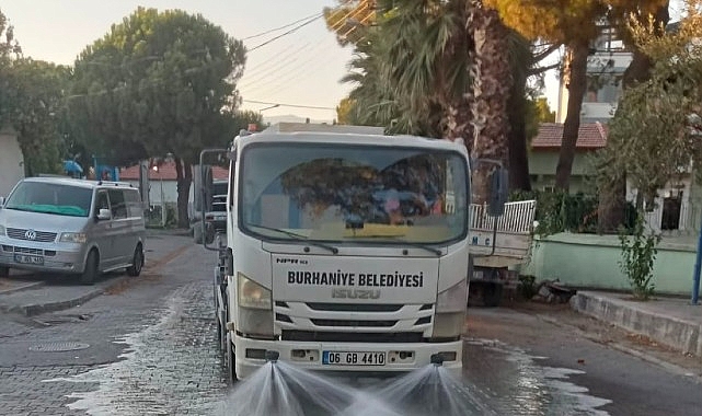 Burhaniye'de Temizlik Seferberliği 1 burhaniyede temizlik seferberligi