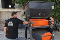 buyuksehirden korkutelili ureticiye yem ezme makinesi destegi