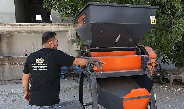 Büyükşehir’den Korkutelili üreticiye yem ezme makinesi desteği 1 buyuksehirden korkutelili ureticiye yem ezme makinesi destegi