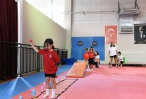 ciglide yaz sporla dolu gecti 1 747 kisi yaz okullarindan faydalandi