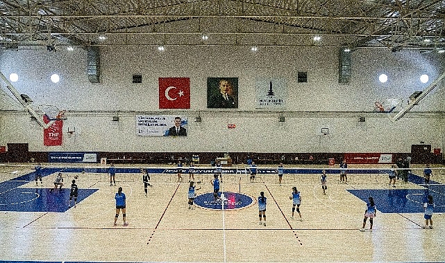 Çocukların hayallerini Filenin Sultanları süslüyor 1 cocuklarin hayallerini filenin sultanlari susluyor