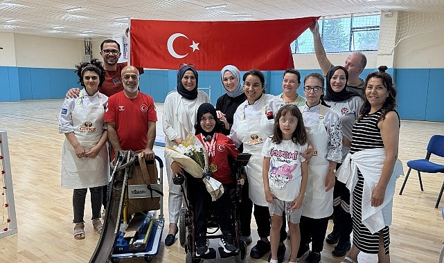 Dünya şampiyonu Havva Alyurt’a sürpriz kutlama 1 dunya sampiyonu havva alyurta surpriz kutlama