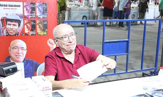edremit kitap fuarinda besinci gun demokrasi tarih edebiyat ve tiyatro ayni sahneye tasindi