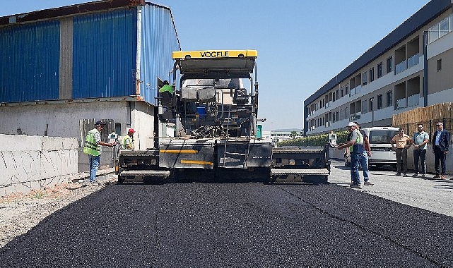 Gaziemir’de asfaltlama atağı: 4 bin 470 ton asfaltla yollar yenileniyor 1 gaziemirde asfaltlama atagi 4 bin 470 ton asfaltla yollar yenileniyor