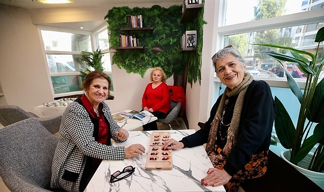 Karşıyaka’nın çınarları ‘Emekli Yaka’da buluşuyor 1 karsiyakanin cinarlari emekli yakada bulusuyor