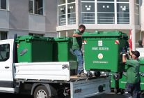 konakin sokaklari yeni konteynerlerine kavustu