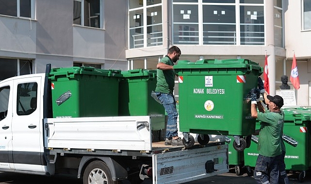 Konak’ın sokakları yeni konteynerlerine kavuştu 1 konakin sokaklari yeni konteynerlerine kavustu