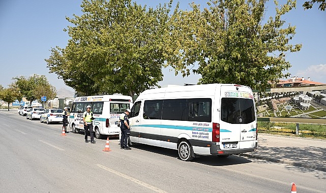Konya Büyükşehir Zabıtası Toplu Taşıma Denetimlerini Sürdürüyor 1 konya buyuksehir zabitasi toplu tasima denetimlerini surduruyor