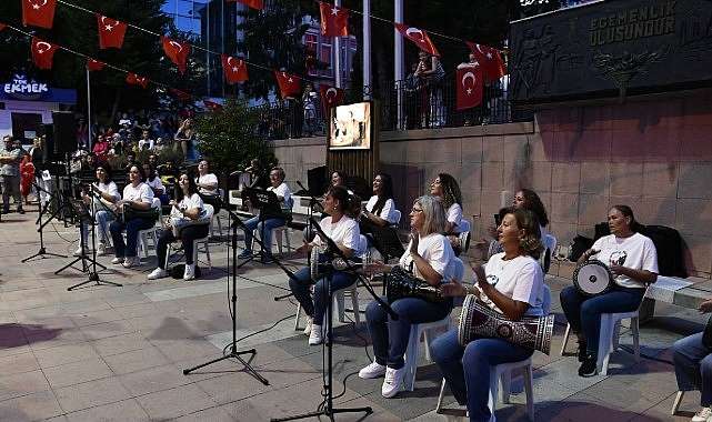 malkarada 30 agustos zafer bayrami fener alayi coskuyla gerceklestirildi