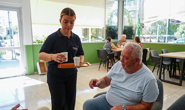 maltepe belediyesi emekli dayanisma evi uygun fiyatlariyla emeklilerin goz bebegi oldu