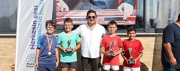 niluferde zafer bayrami coskusu kortlara tasindi