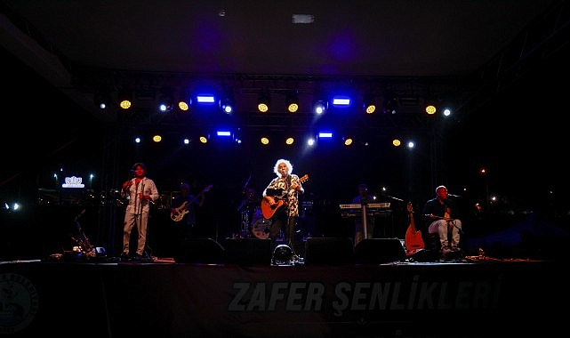 Ören’de Yeni Türkü ile Nostalji Rüzgârları Esti 1 orende yeni turku ile nostalji ruzgarlari esti
