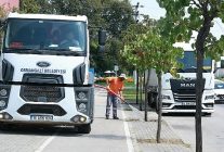 osmangazi belediyesinden sicak havalarda yesil alanlara can suyu
